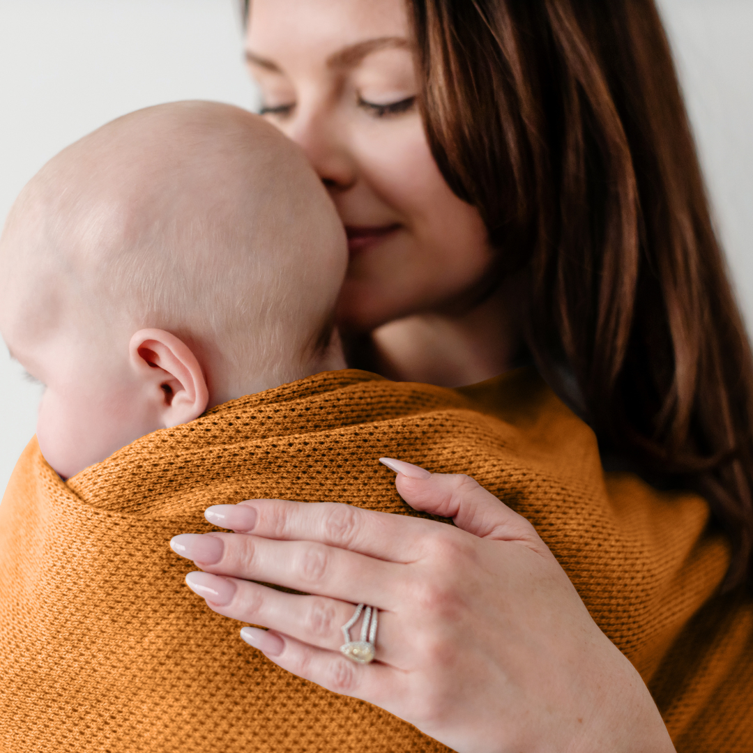 Nestling Baby™ Nursing Cover