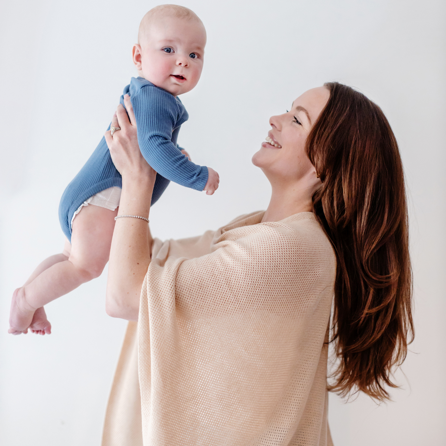 Nestling Baby™ Nursing Cover